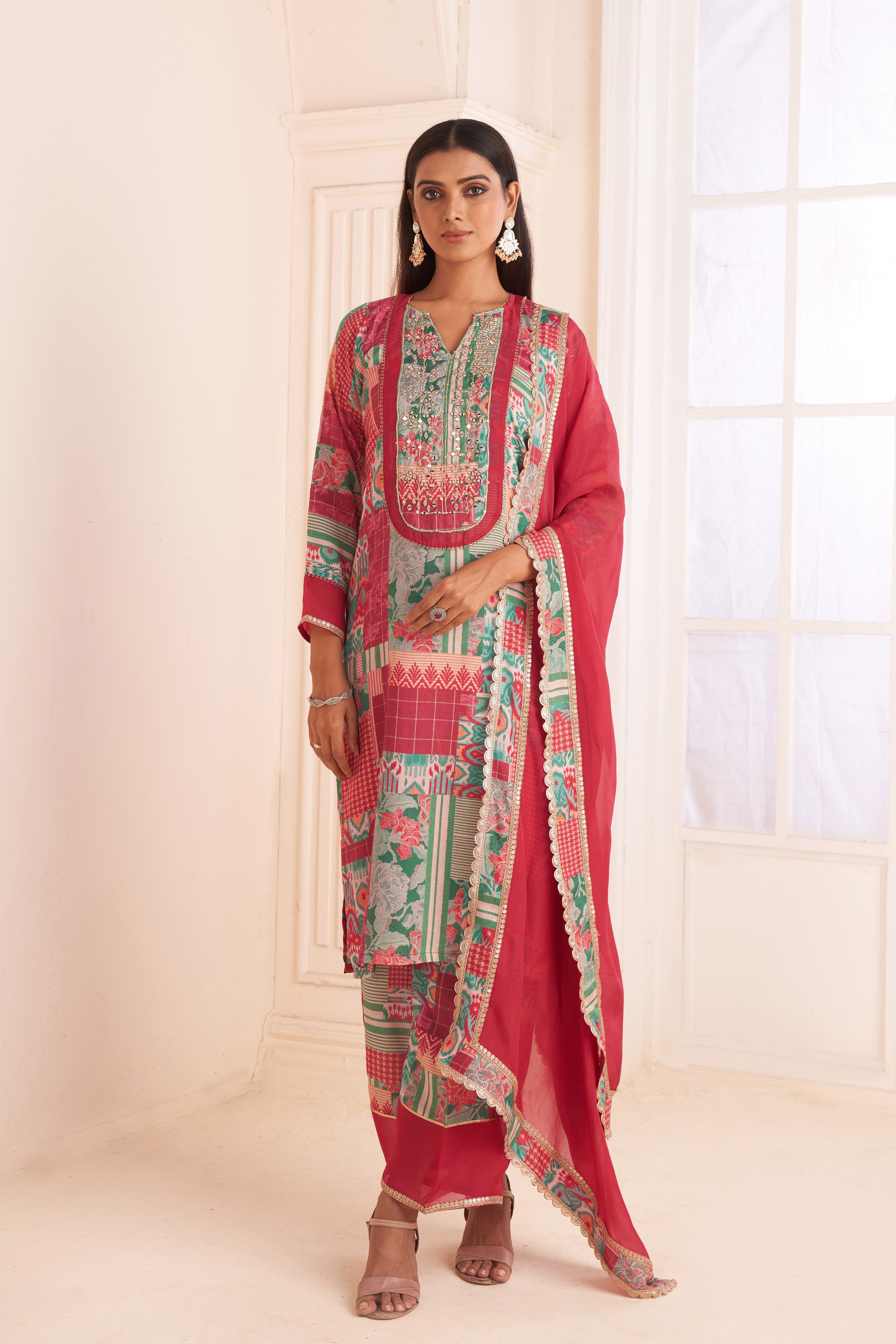 Green abstract print & embroidered kurta set