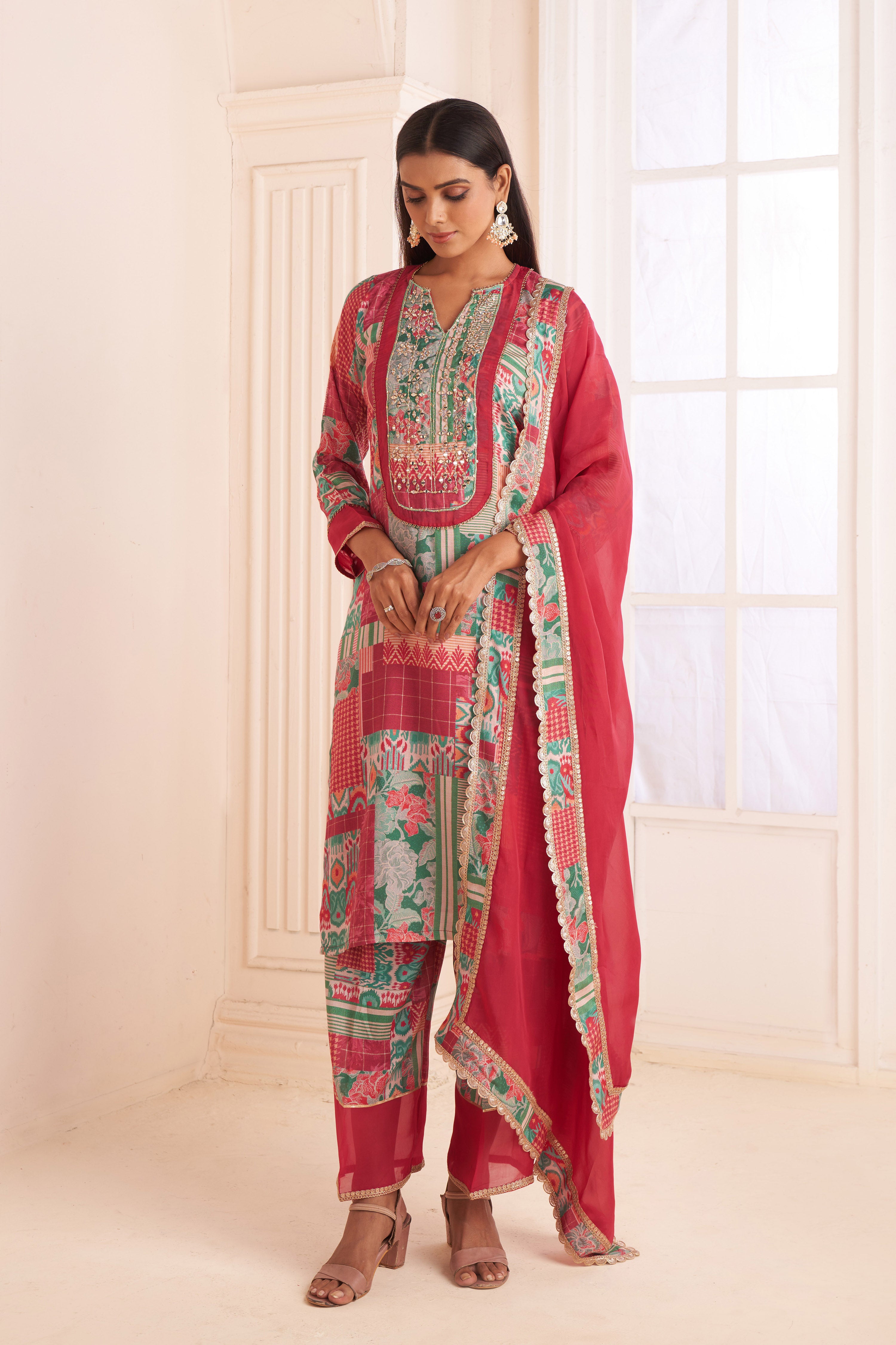 Green abstract print & embroidered kurta set