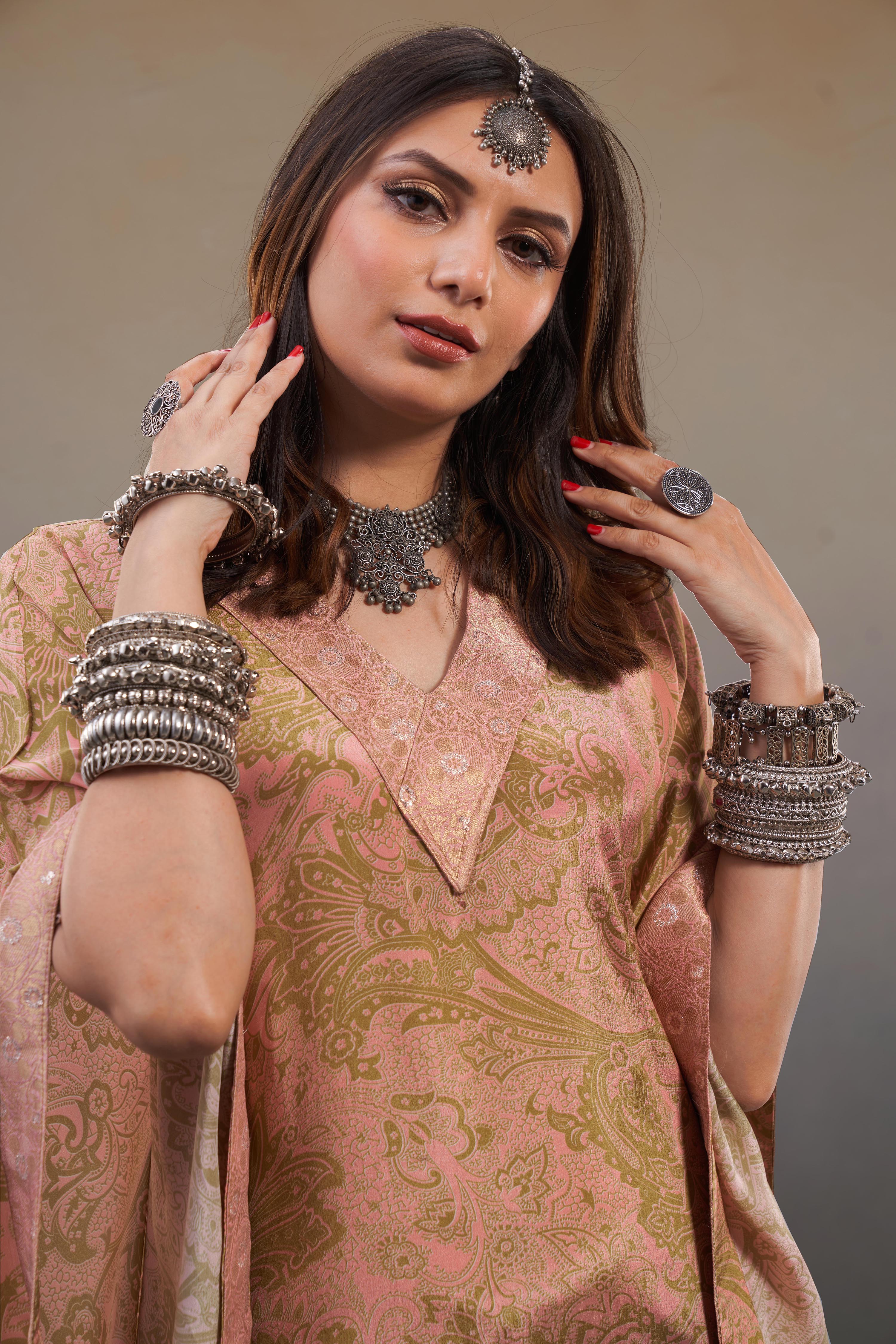 Noor Pastel Pink Printed Kaftan