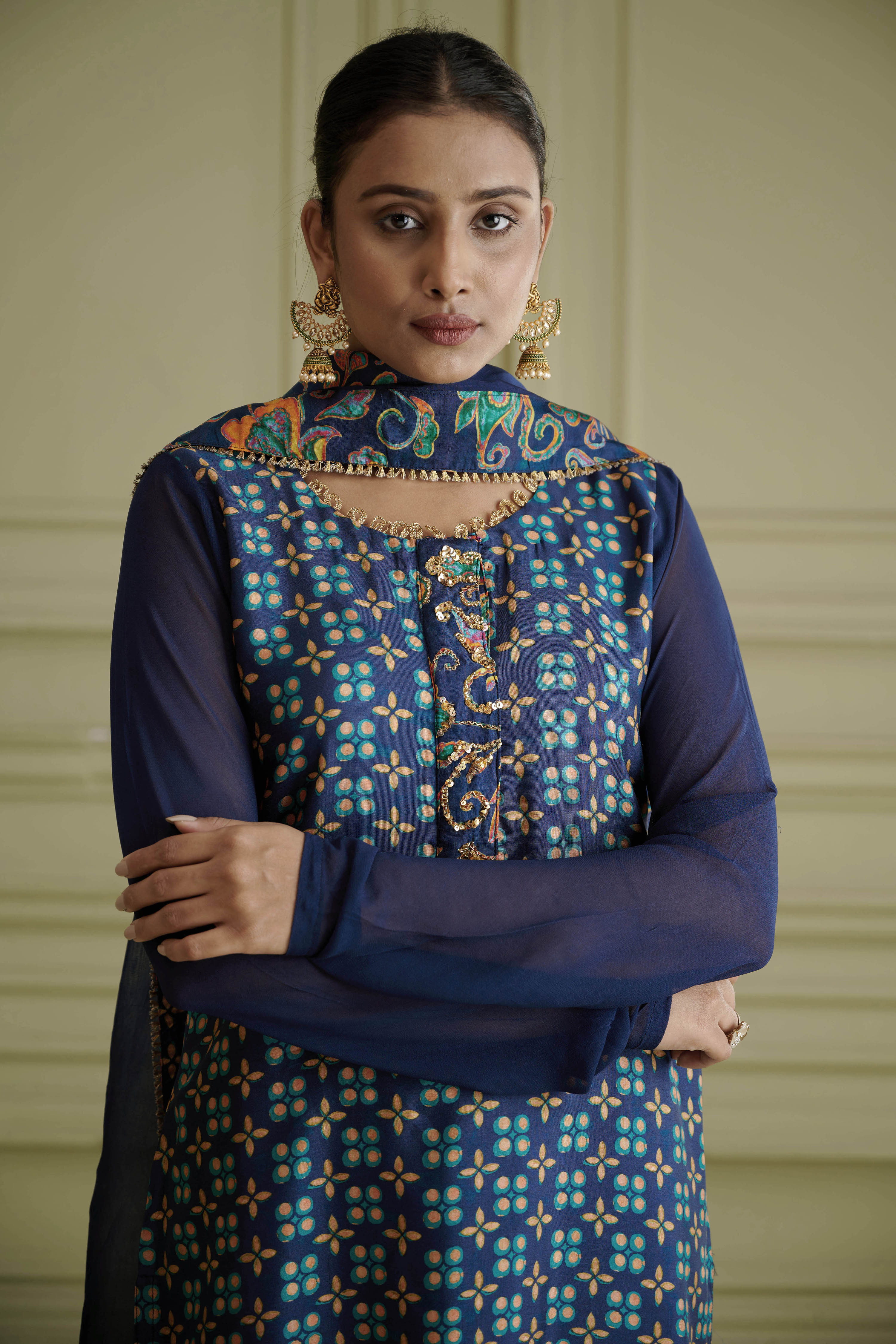 Maaya Straight Kurta Set