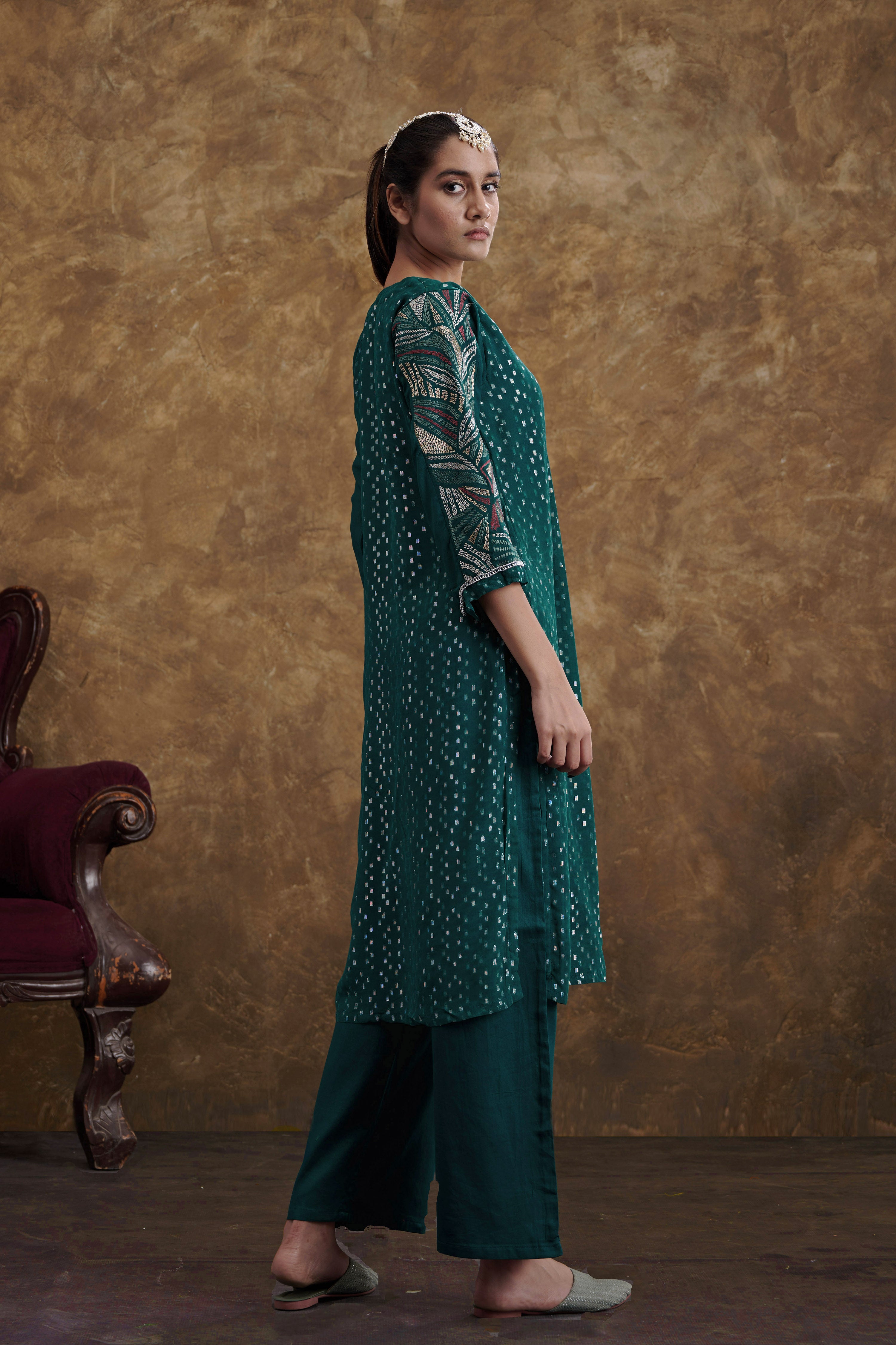Sitaara Bottle Green Kurta Set