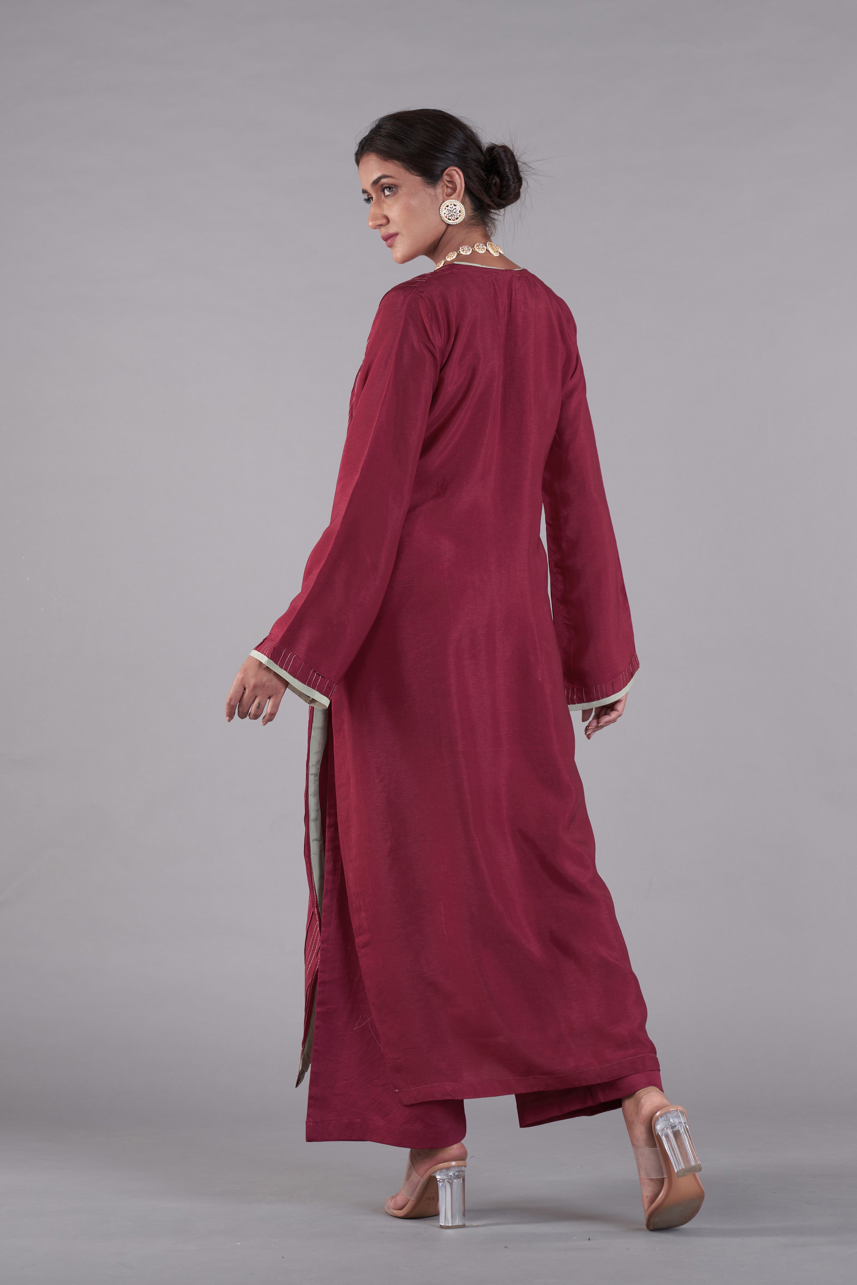 Gulnaaz Straight Kurta Set