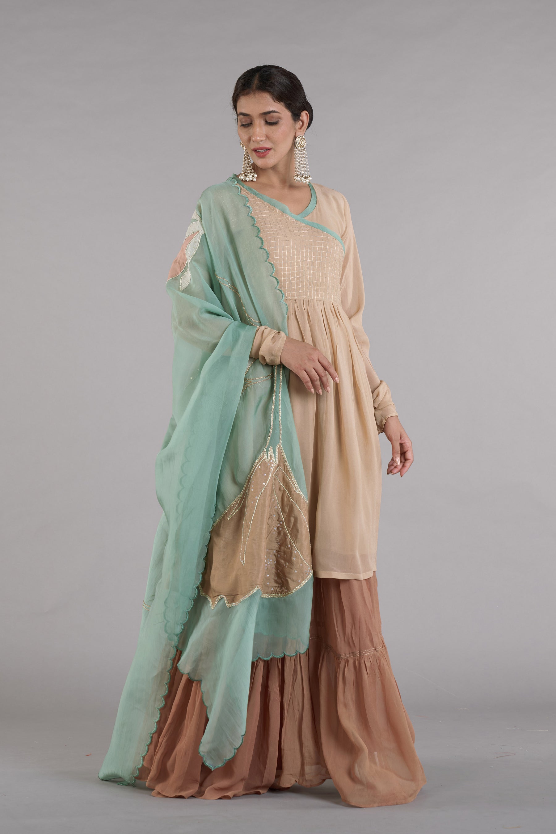 Gulnaaz Sharara Set