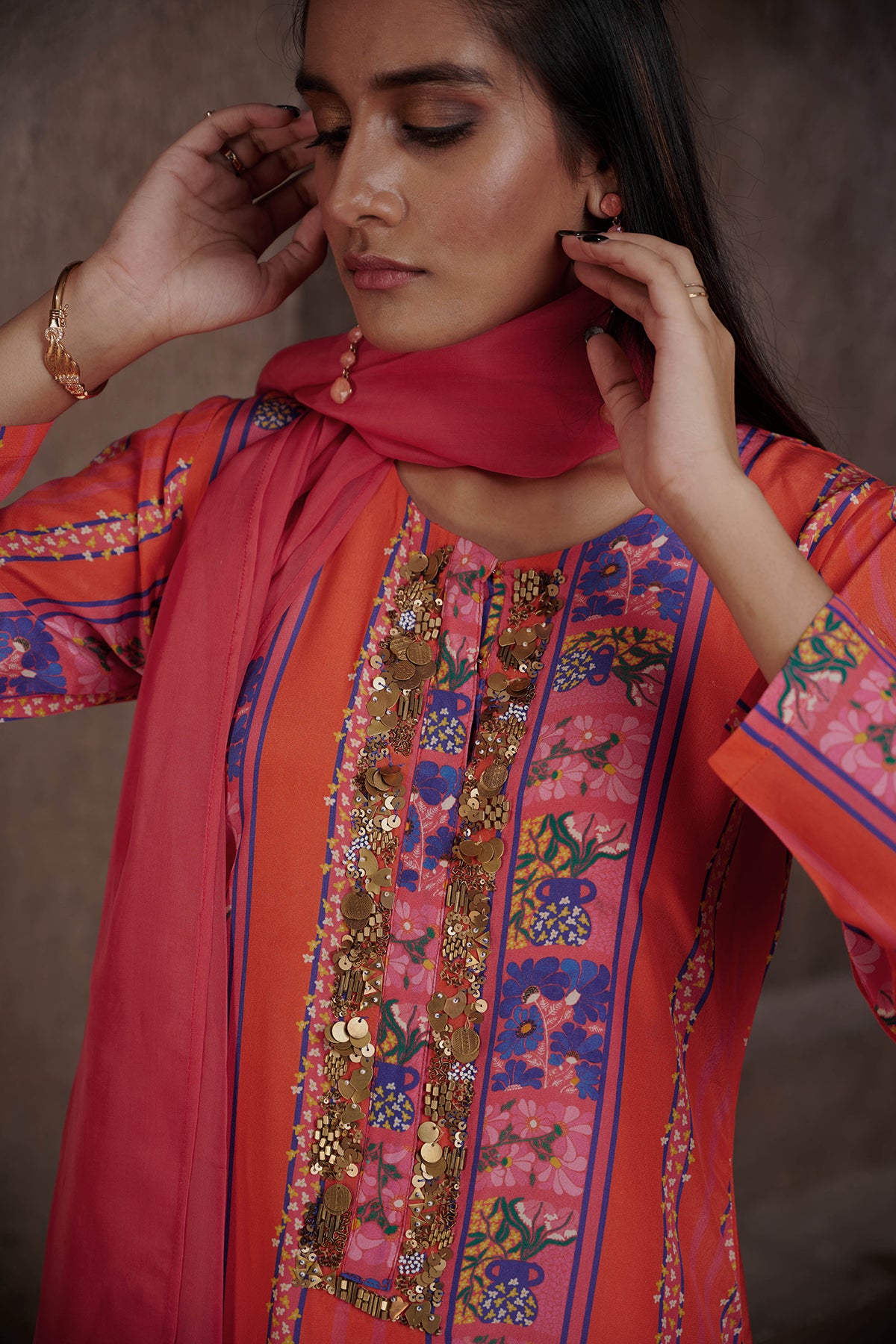 Zaha Straight Kurta Set