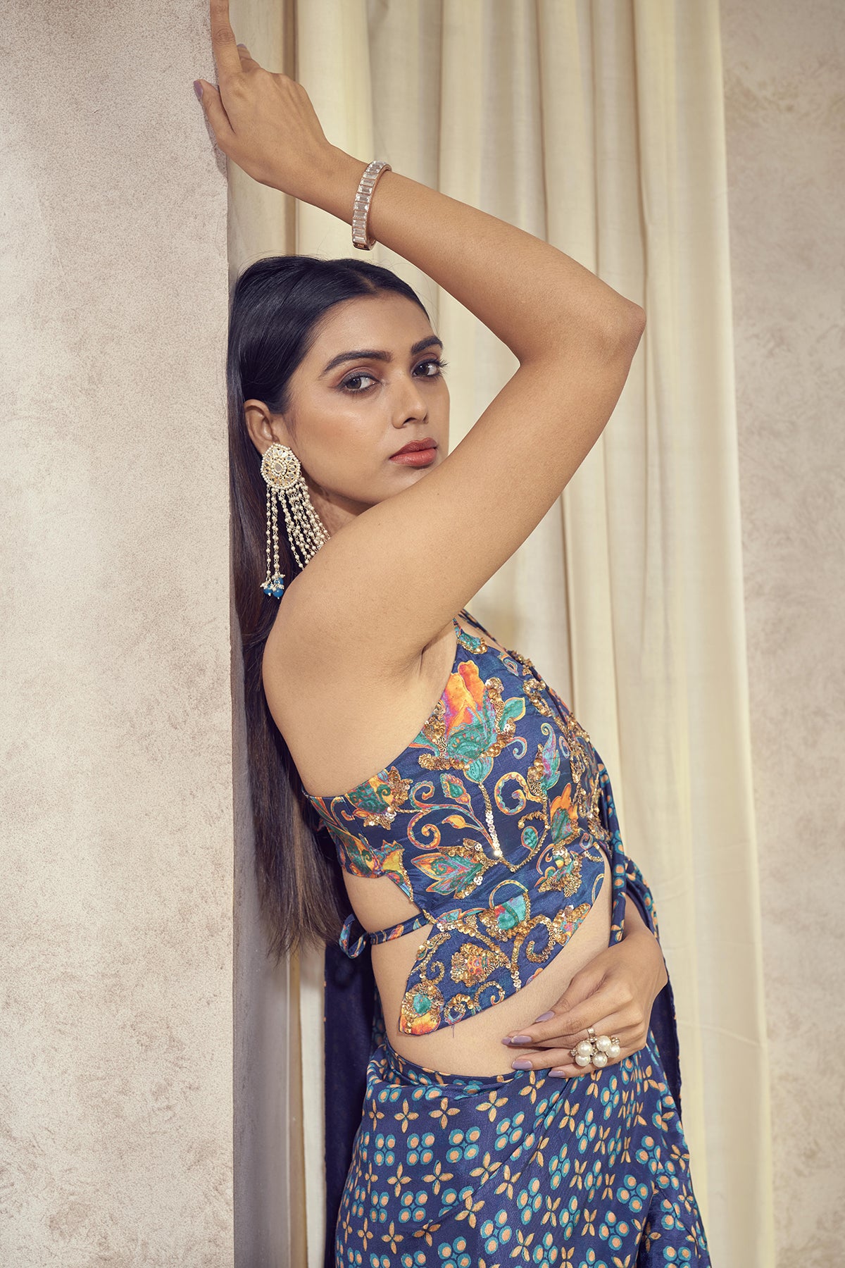 Maaya Pre Drape Double Pallu Saree With Butterfly Top